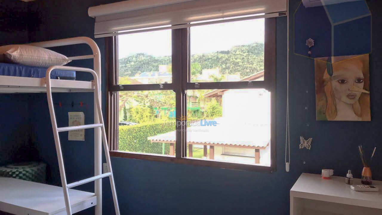 Casa para aluguel de temporada em Florianópolis (Cachoeira do Bom Jesus)