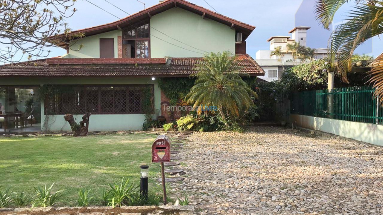 Casa para aluguel de temporada em Florianópolis (Cachoeira do Bom Jesus)