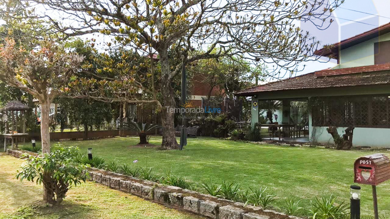 Casa para aluguel de temporada em Florianópolis (Cachoeira do Bom Jesus)
