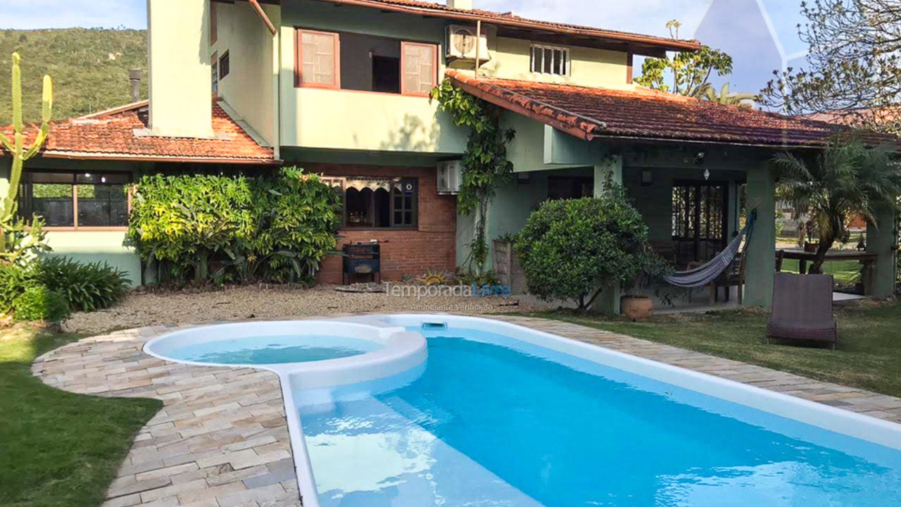 Casa para aluguel de temporada em Florianópolis (Cachoeira do Bom Jesus)