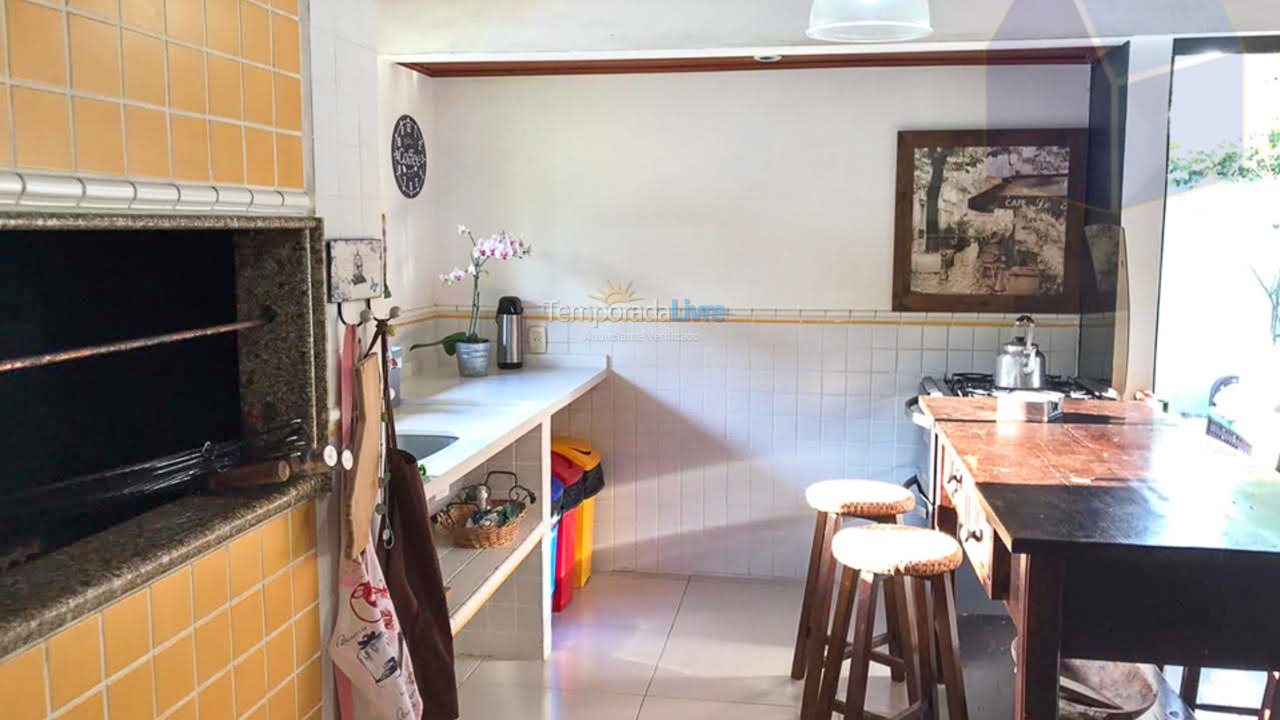 Casa para aluguel de temporada em Florianópolis (Cachoeira do Bom Jesus)