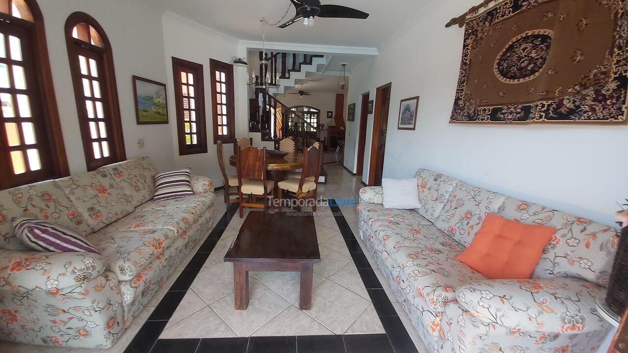 Casa para aluguel de temporada em Guarujá (Praia do Pernambuco)