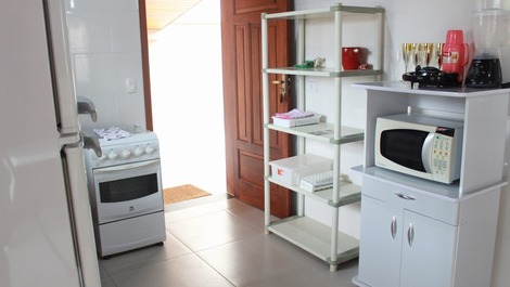 CHALE ACONCHEGANTE! Wi-Fi. Cond Morada da Praia