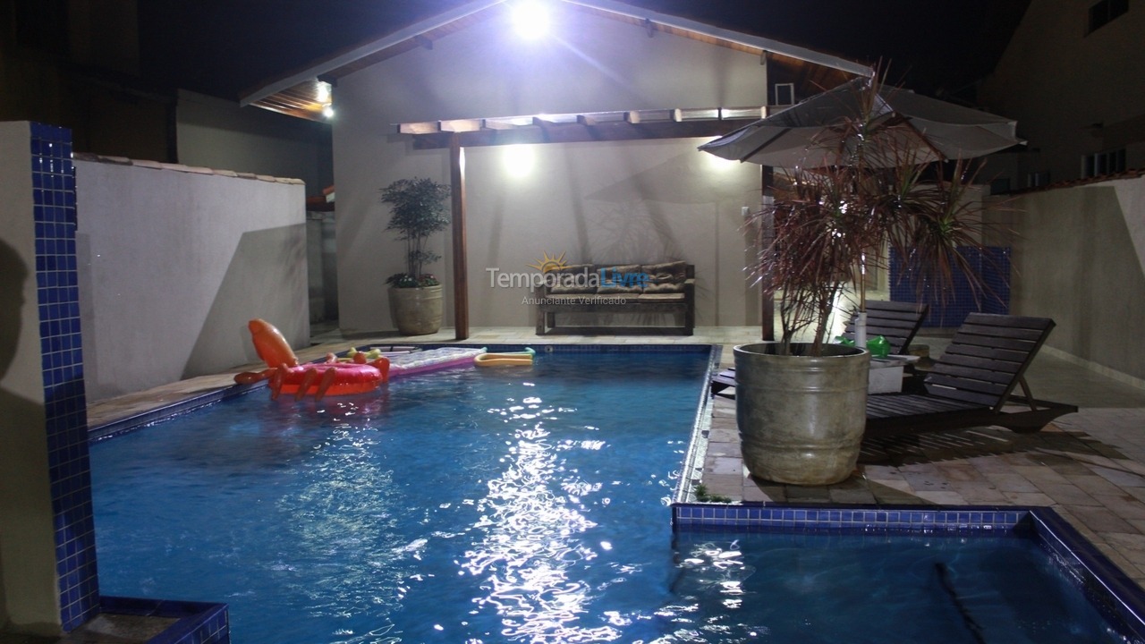 Casa para aluguel de temporada em Bertioga (Condominio Morada da Praia)