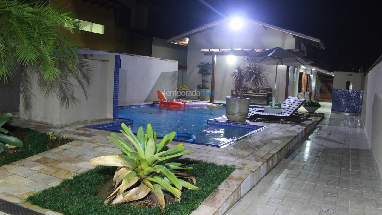 Casa para aluguel de temporada em Bertioga (Condominio Morada da Praia)