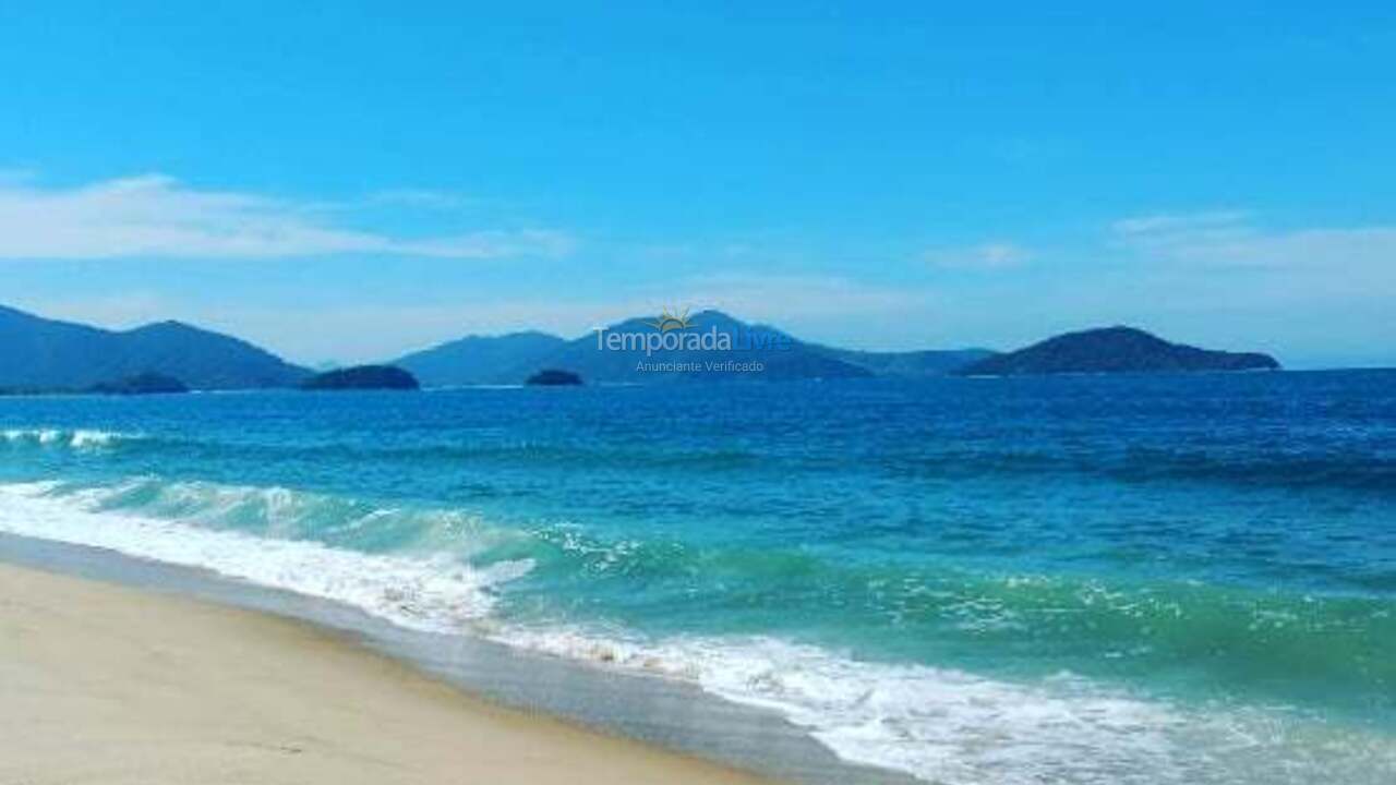 Casa para aluguel de temporada em Caraguatatuba (Massaguaçu)