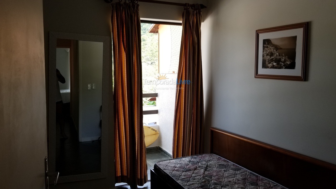 House for vacation rental in Ubatuba (Praia das Toninhas)