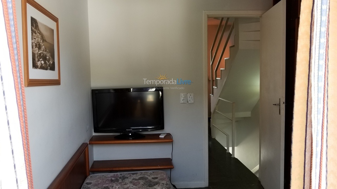 House for vacation rental in Ubatuba (Praia das Toninhas)