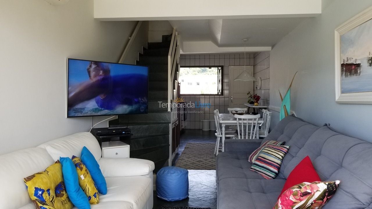 House for vacation rental in Ubatuba (Praia das Toninhas)