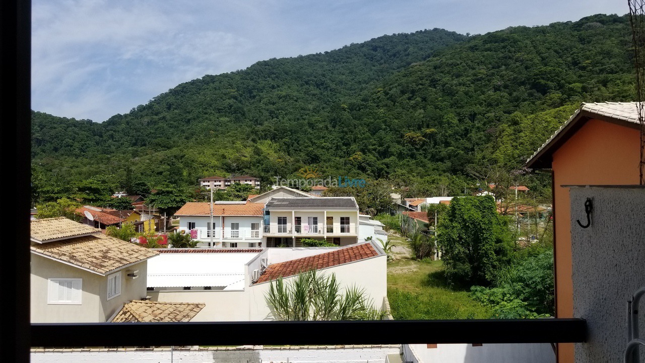 House for vacation rental in Ubatuba (Praia das Toninhas)