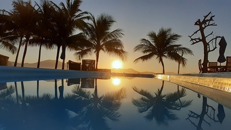 Casa Pé Na Areia, Frente Mar, 18 pess, Praia da Fortaleza, Ubatuba/SP.