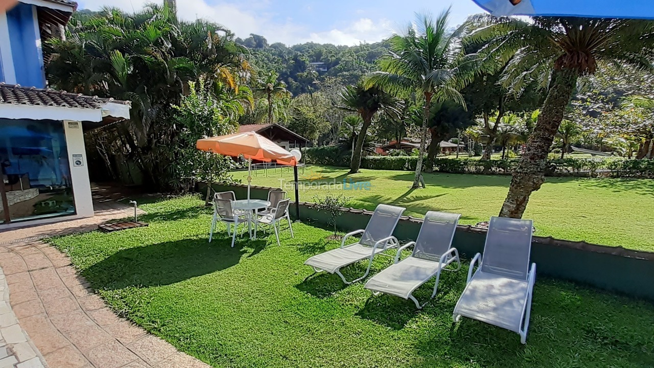 Casa para aluguel de temporada em Ubatuba (Praia da Fortaleza)