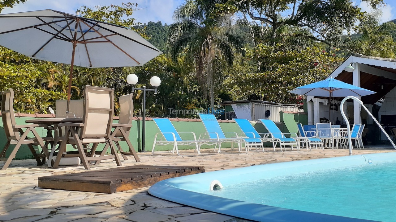 Casa para aluguel de temporada em Ubatuba (Praia da Fortaleza)