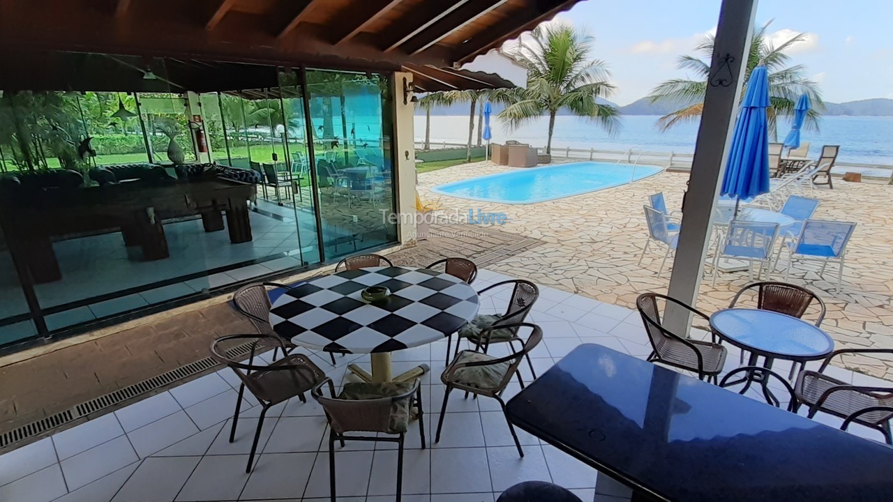 Casa para aluguel de temporada em Ubatuba (Praia da Fortaleza)