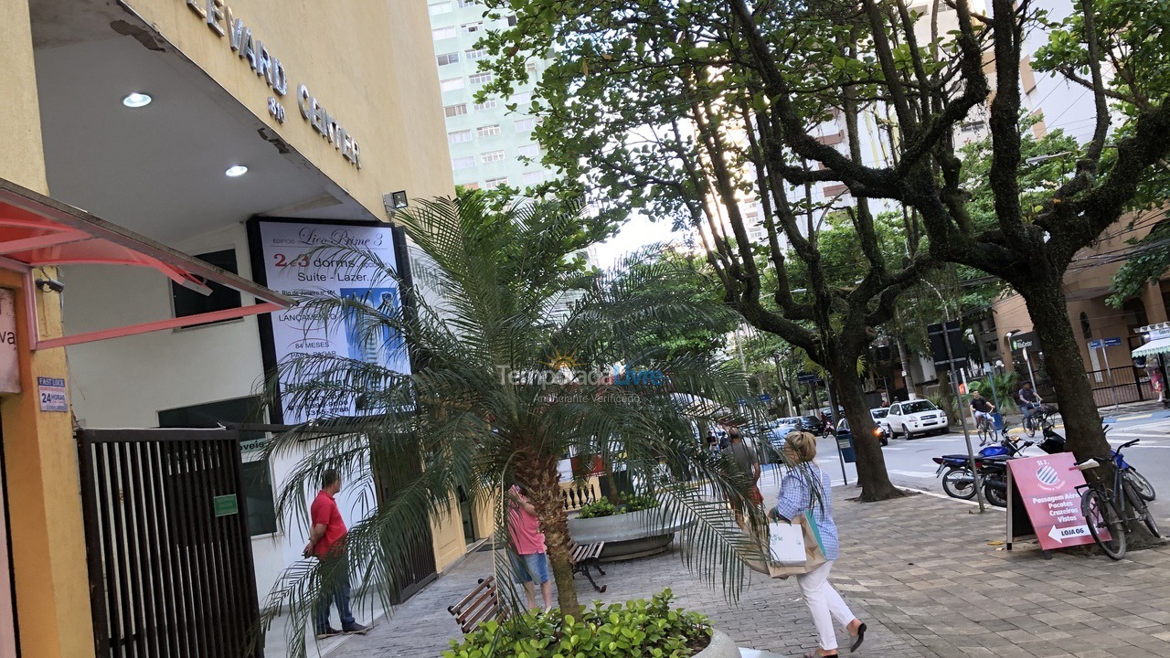 Apartamento para aluguel de temporada em Guarujá (Pitangueiras)