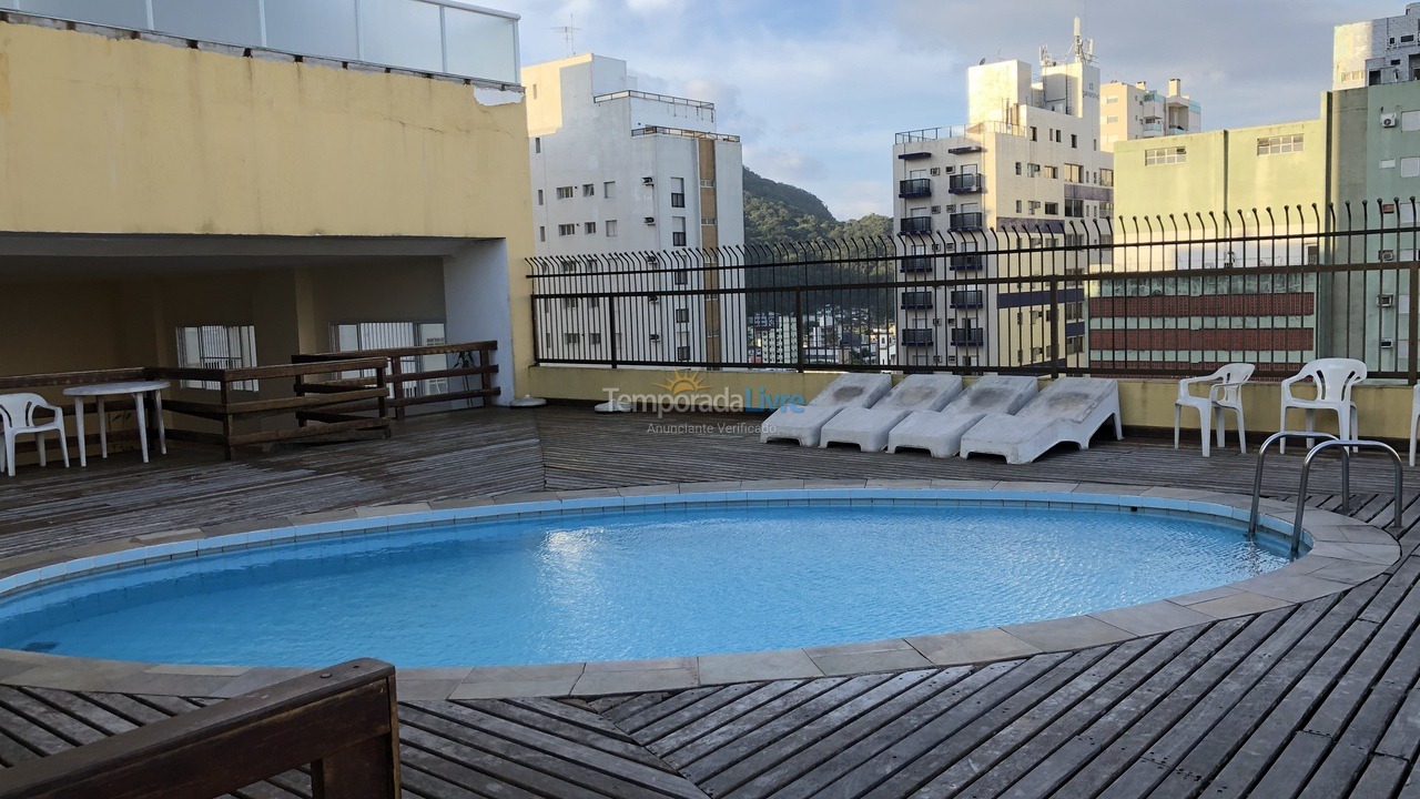 Apartamento para aluguel de temporada em Guarujá (Pitangueiras)