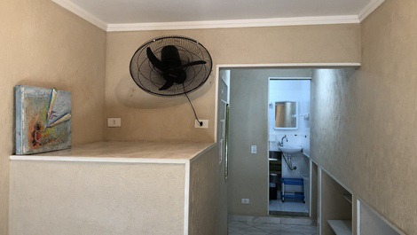 Suíte com Tv, ventiladores 