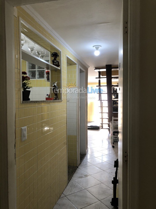 Apartamento para aluguel de temporada em Guarujá (Pitangueiras)