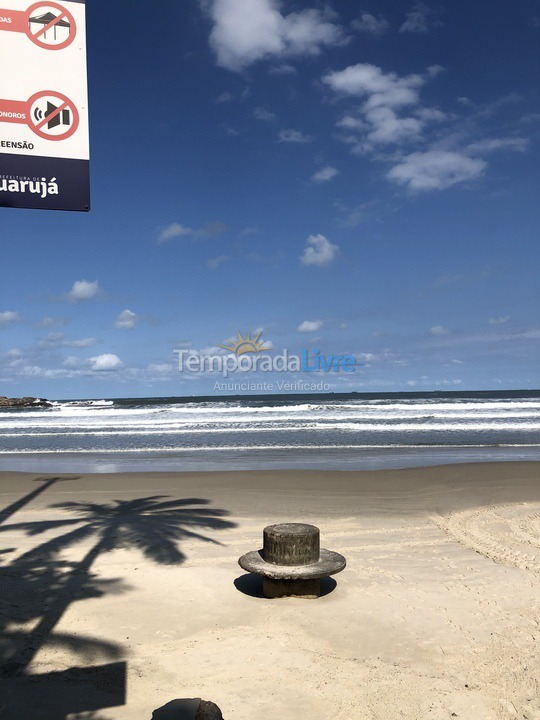Apartamento para aluguel de temporada em Guarujá (Pitangueiras)