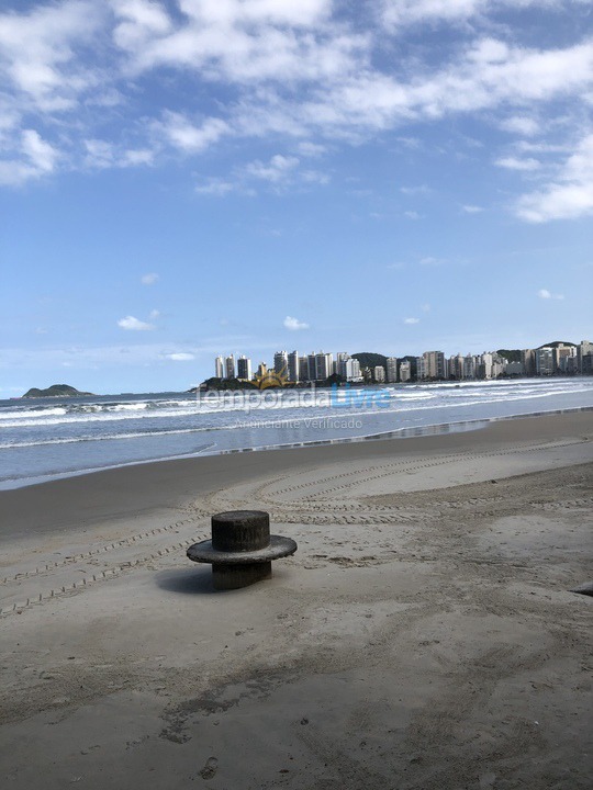 Apartamento para aluguel de temporada em Guarujá (Pitangueiras)