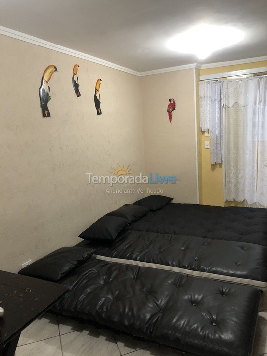 Apartamento para aluguel de temporada em Guarujá (Pitangueiras)