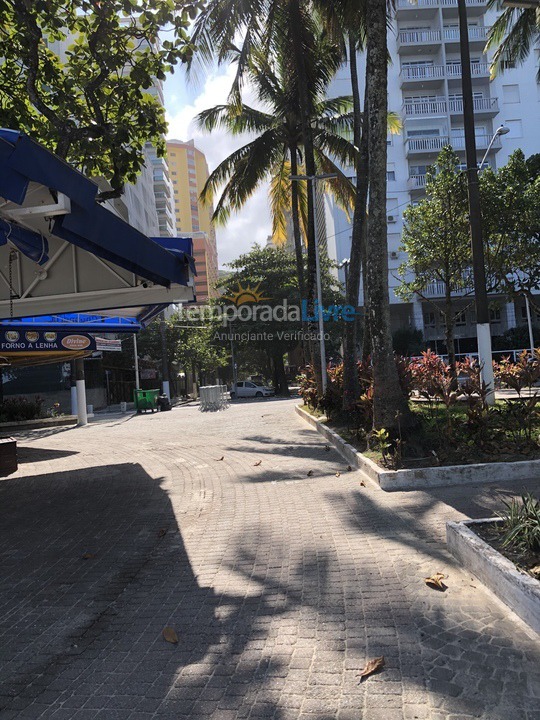 Apartamento para aluguel de temporada em Guarujá (Pitangueiras)