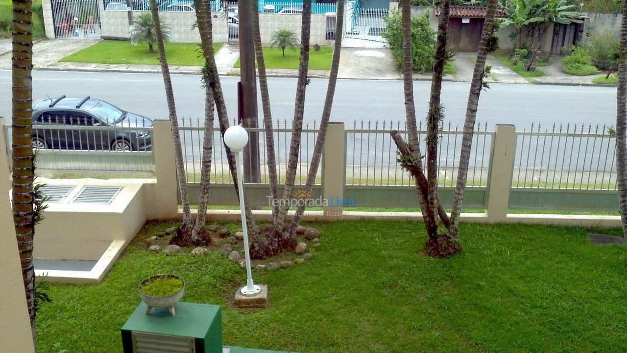 Apartment for vacation rental in Ubatuba (Praia Grande)