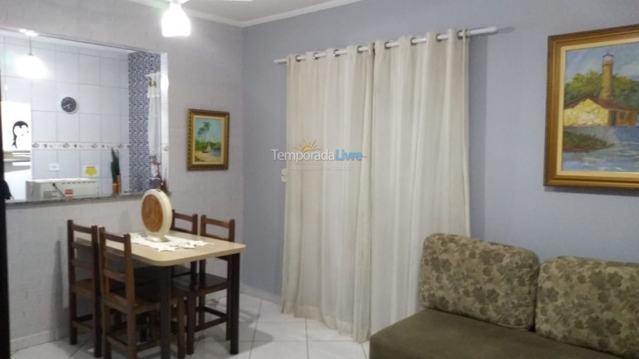 Apartamento para aluguel de temporada em Praia Grande (Guilhermina)