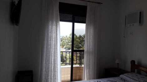 Riviera de São Lourenço apartamento 100m da praia com Wi-fi.