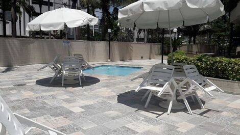 Riviera de São Lourenço apartamento 100m da praia com Wi-fi.