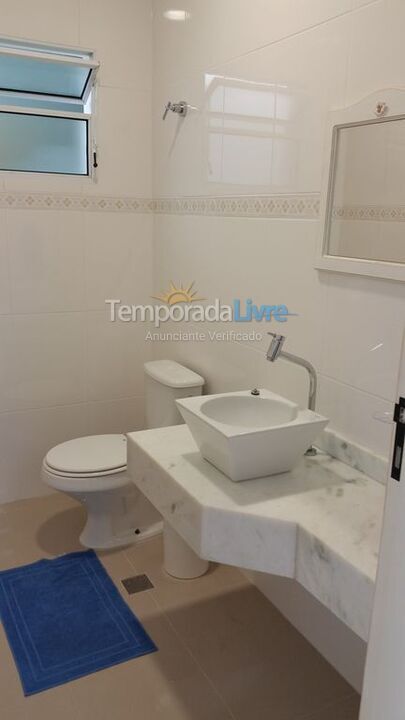 Casa para aluguel de temporada em Guarujá (Praia do Pernambuco)