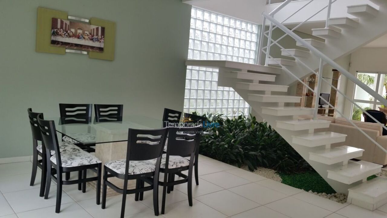 Casa para aluguel de temporada em Guarujá (Praia do Pernambuco)