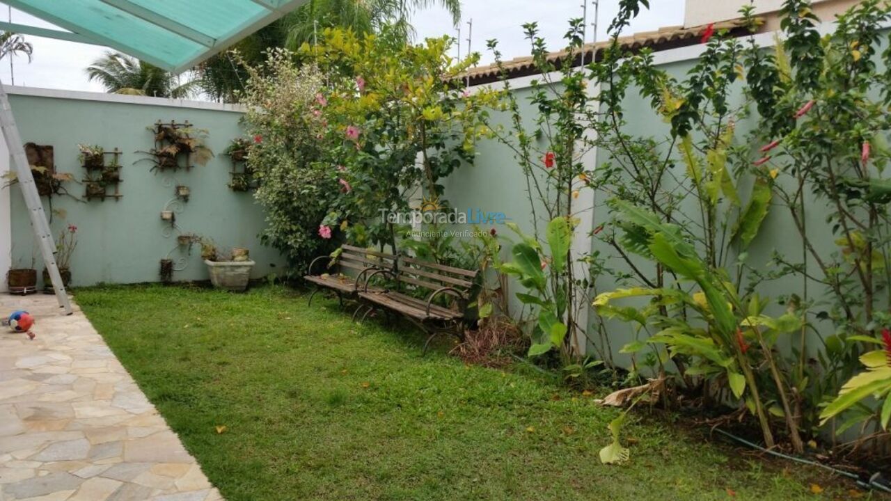 Casa para aluguel de temporada em Guarujá (Praia do Pernambuco)