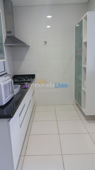 Casa para aluguel de temporada em Guarujá (Praia do Pernambuco)