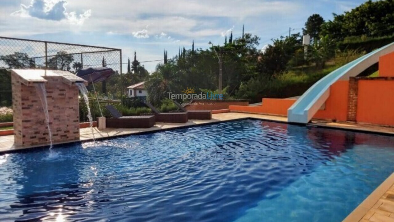 Chácara / sítio para aluguel de temporada em Mairinque (Condomínio Porta do Sol)