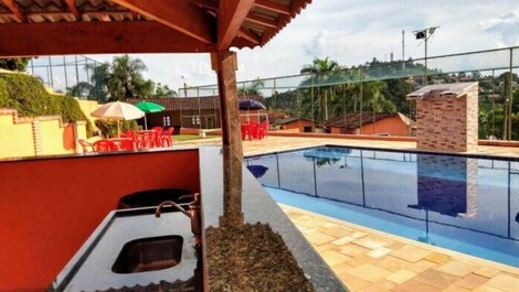 Chácara Grande com Toboágua em Mairinque