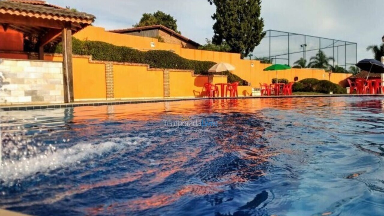 Chácara / sítio para aluguel de temporada em Mairinque (Condomínio Porta do Sol)