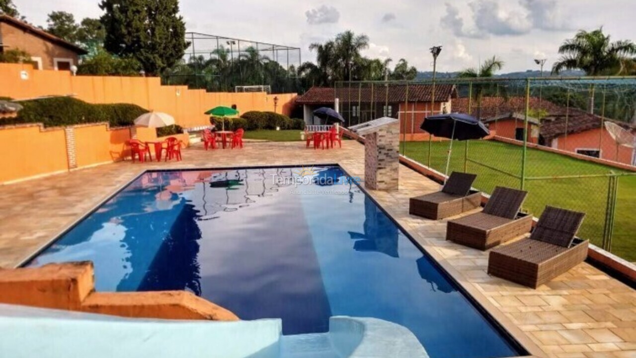 Chácara / sítio para aluguel de temporada em Mairinque (Condomínio Porta do Sol)