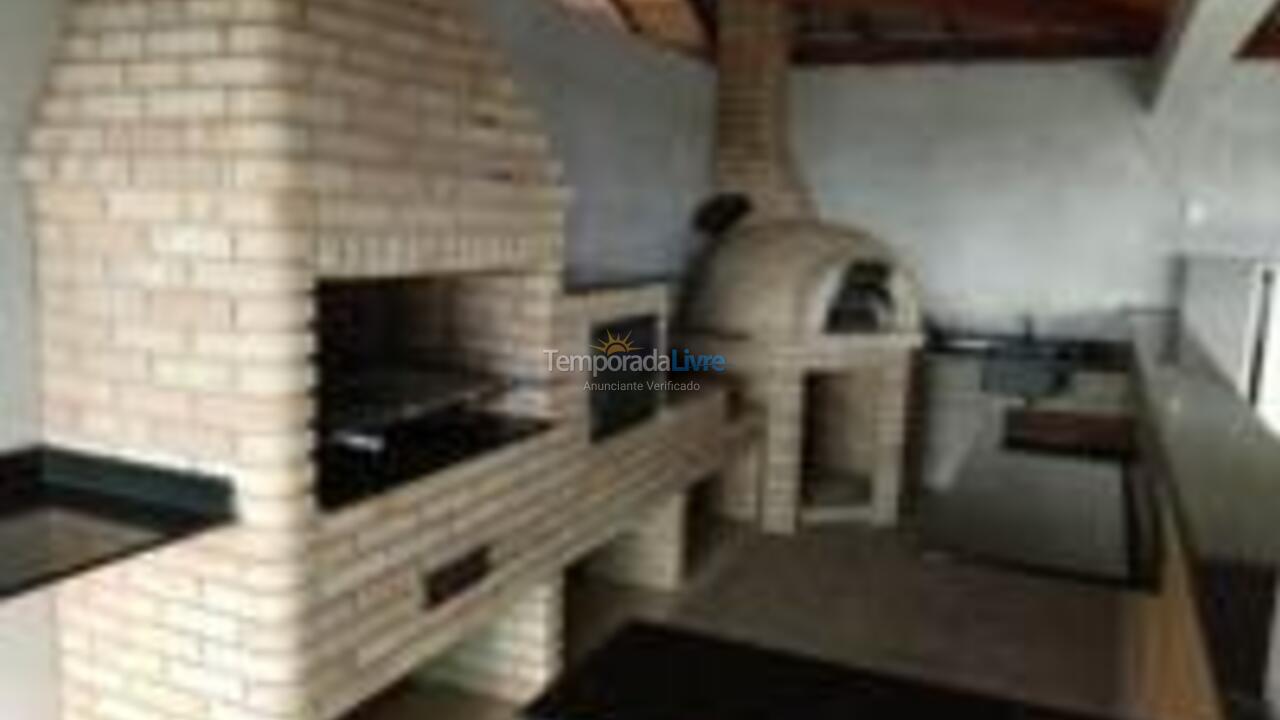 Chácara / sítio para aluguel de temporada em Mairinque (Condomínio Porta do Sol)