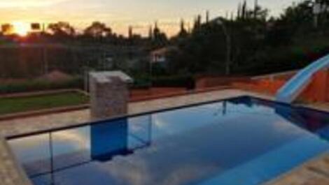 Chácara Grande com Toboágua em Mairinque