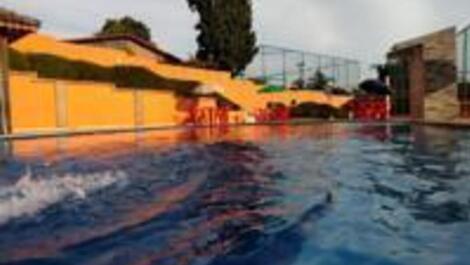 Chácara Grande com Toboágua em Mairinque