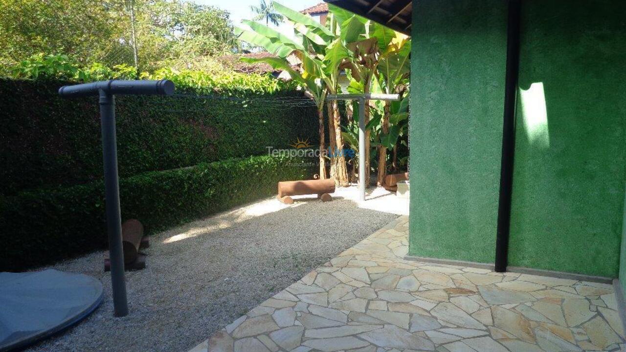 Casa para alquiler de vacaciones em Ubatuba (Condomínio Pedra Verde Domingas Dias)