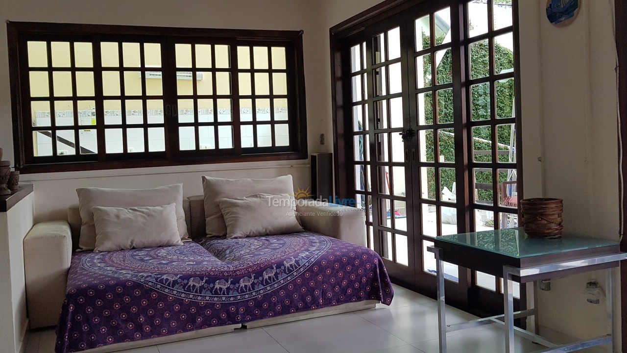 Casa para aluguel de temporada em São Sebastião (Juquehy)