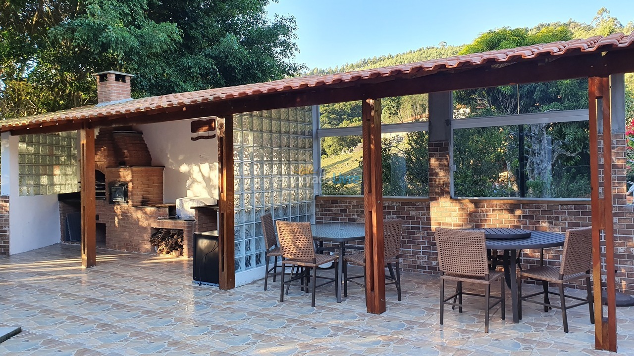 Granja para alquiler de vacaciones em Nazaré Paulista (Cuiabá)