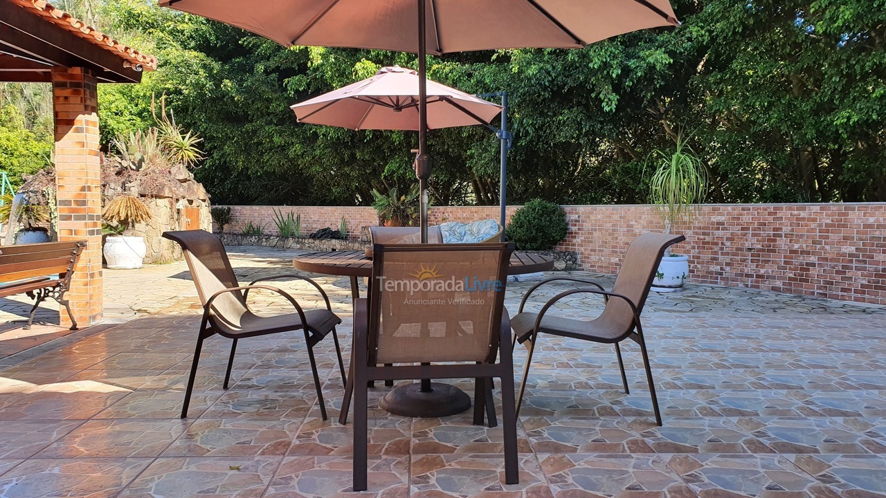 Granja para alquiler de vacaciones em Nazaré Paulista (Cuiabá)