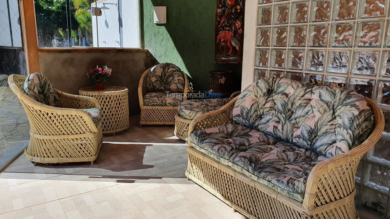 Granja para alquiler de vacaciones em Nazaré Paulista (Cuiabá)