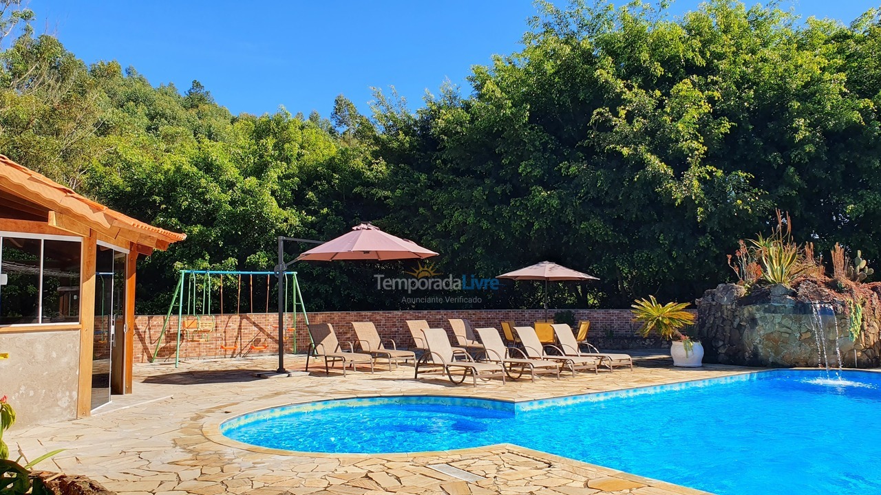 Granja para alquiler de vacaciones em Nazaré Paulista (Cuiabá)