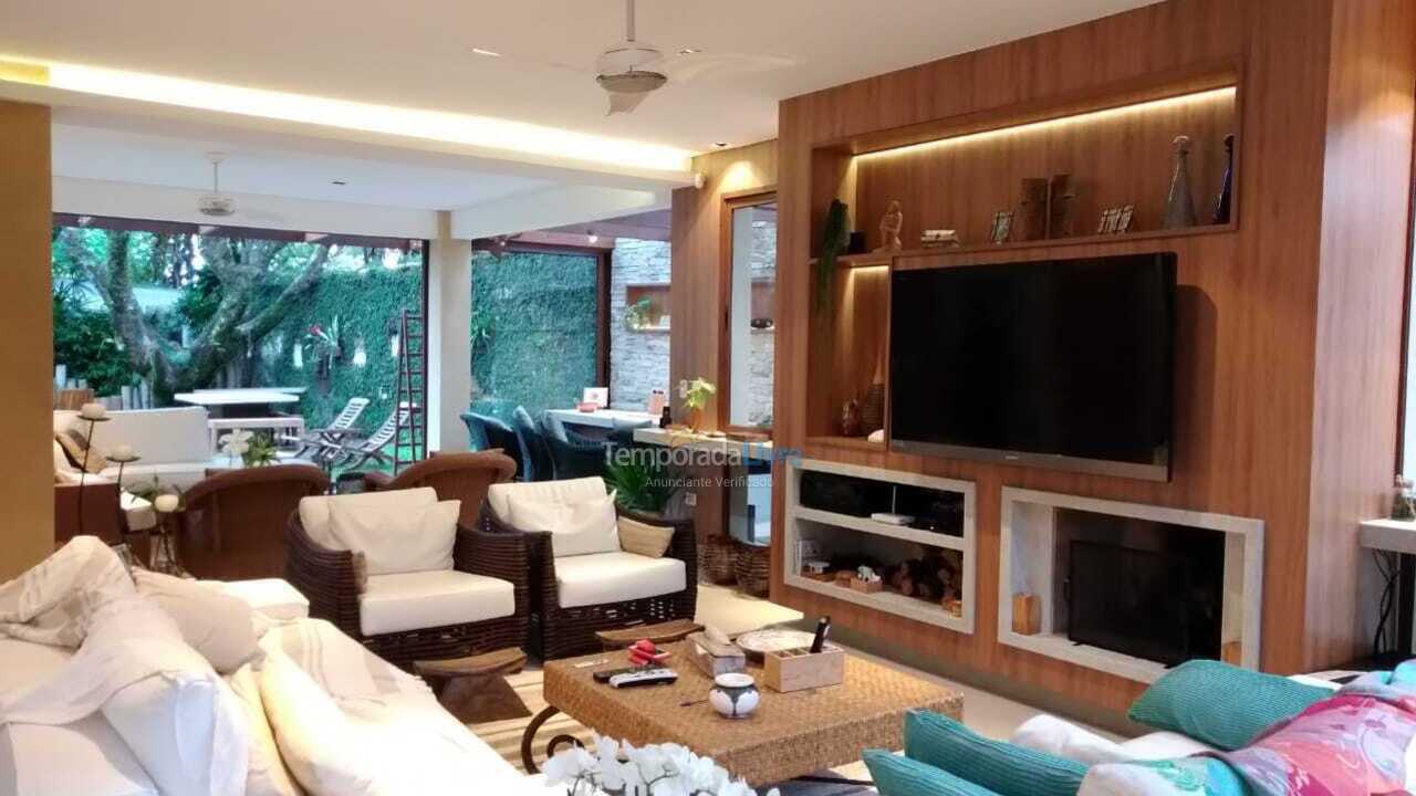 House for vacation rental in São Sebastião (Praia da Baleia)