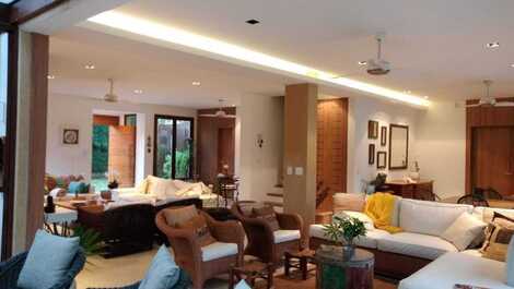 New Year's Beach House within Oceanfront Condo