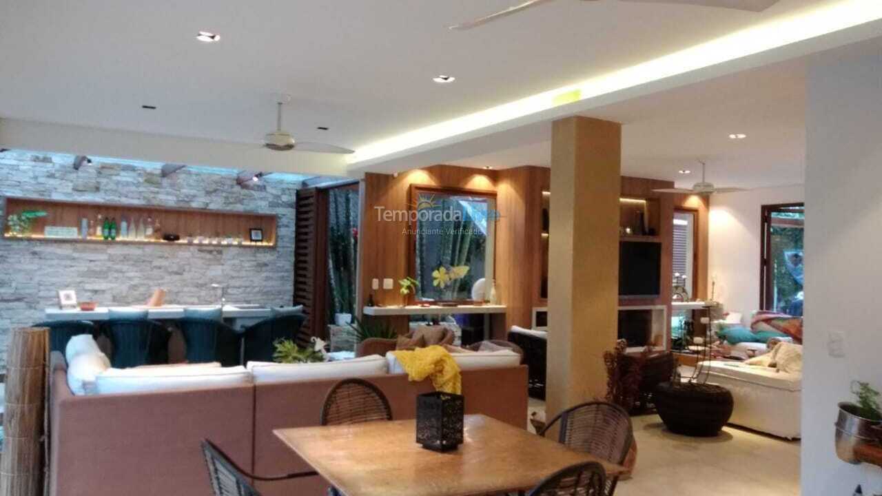 House for vacation rental in São Sebastião (Praia da Baleia)